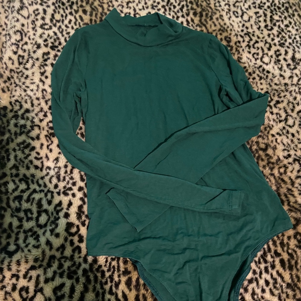 Elegant Green Long Sleeve Bodysuit
